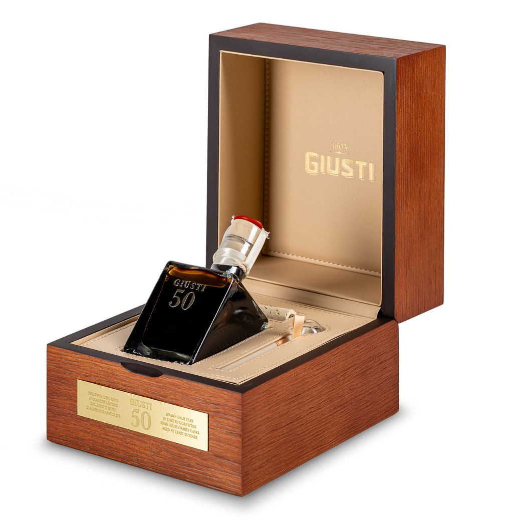 giusti-50-aceto-balsamico-riserva-extr-me-50-ans-flacon-num-rot-or-24-carats image 1
