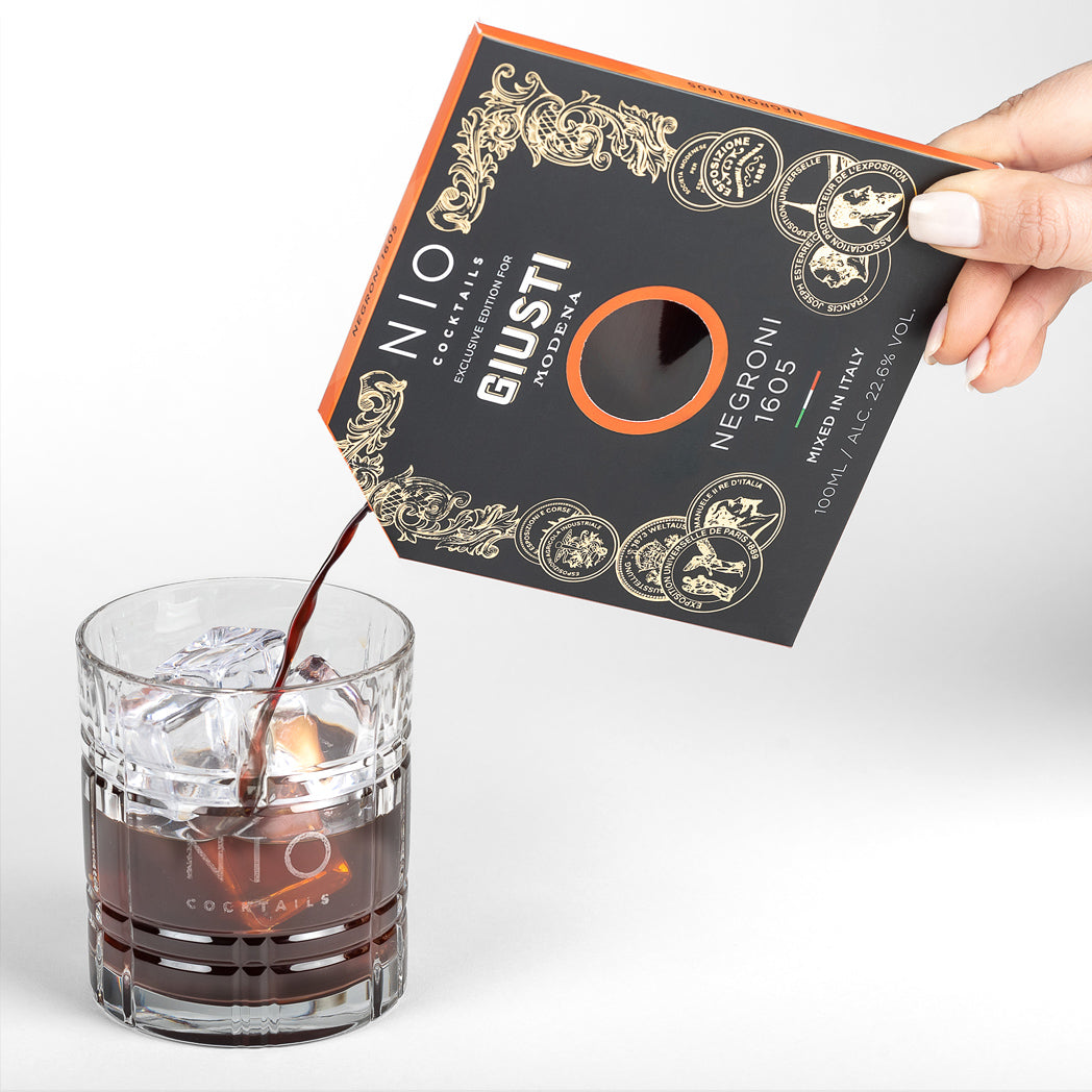 giusti-negroni-1605-cocktail-vermouth-et-balsamique-de-mod-ne-igp image 2